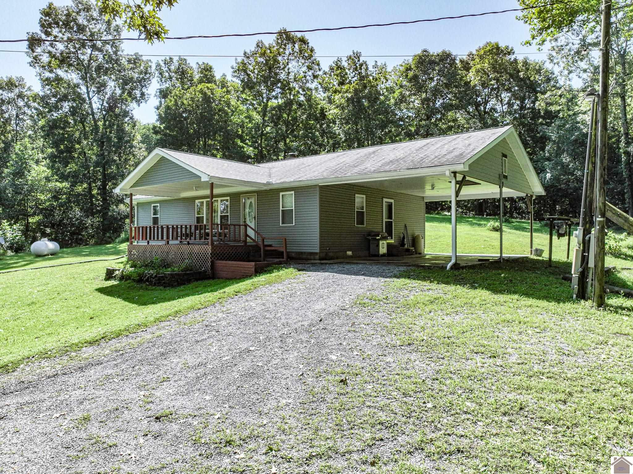 2733 Oak Level Elva Road Symsonia, KY 42082 - Photo 3 of 30 Front Exterior