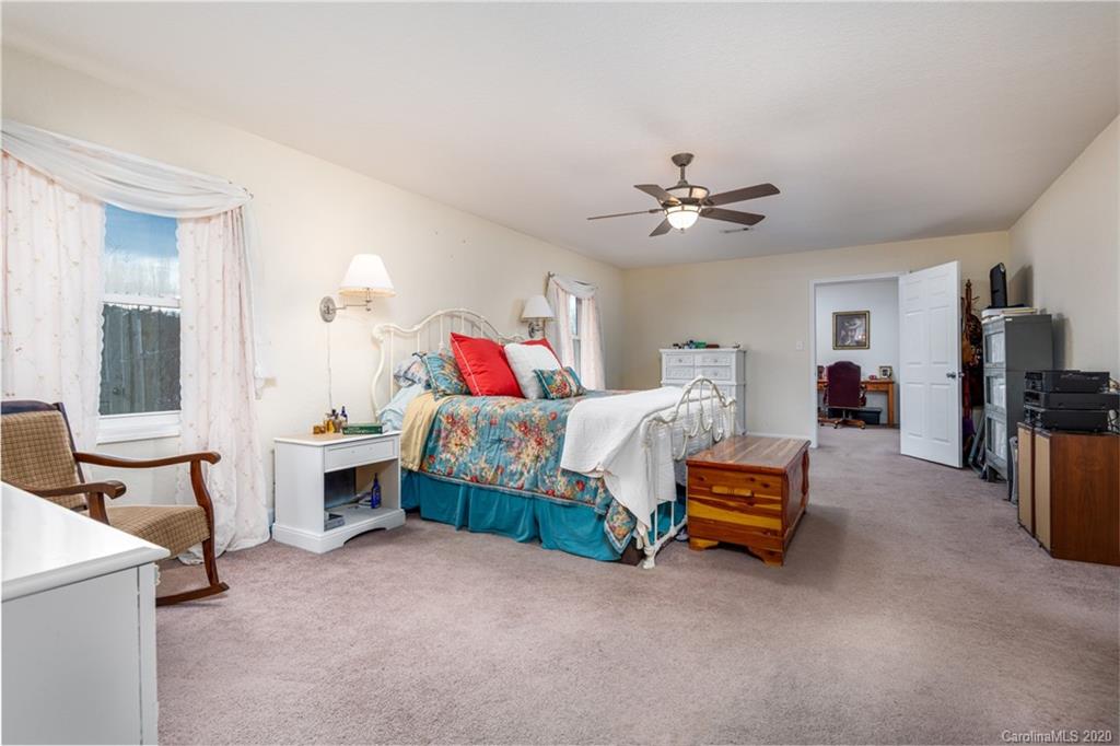 4628 Carswell Road Valdese, NC 28690 - Photo 26 of 35 Gallery Image 26
