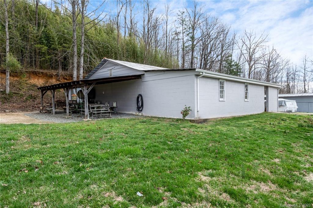 4628 Carswell Road Valdese, NC 28690 - Photo 10 of 35 Gallery Image 10