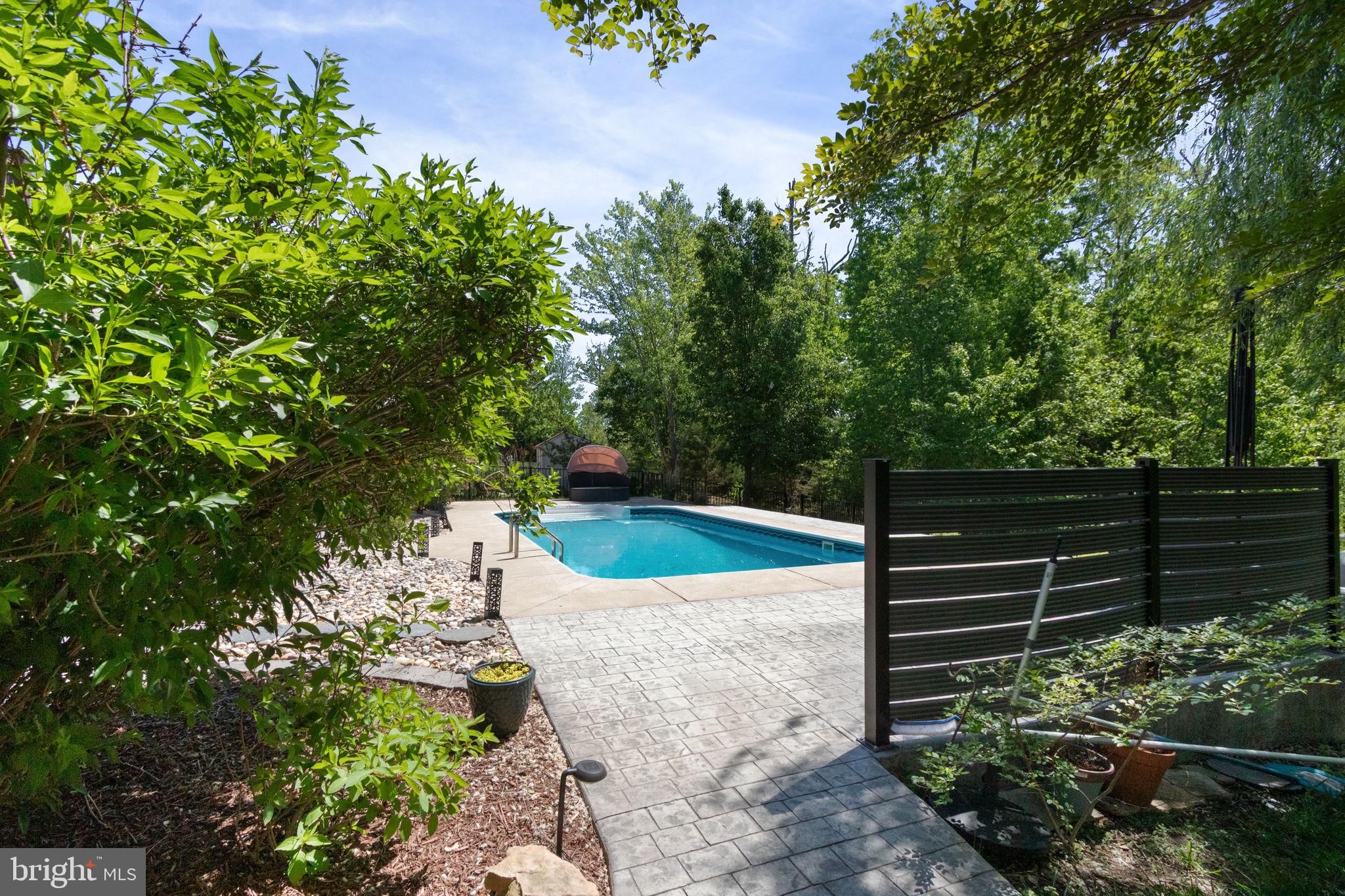 18 Dewitt Road Stafford, VA 22554 - Photo 73 of 73 a view of small garden with wooden fence