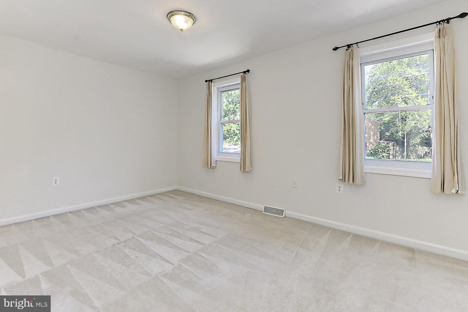 9849 Lakepointe Drive Burke, VA 22015 - Photo 13 of 27 Primary Bedroom