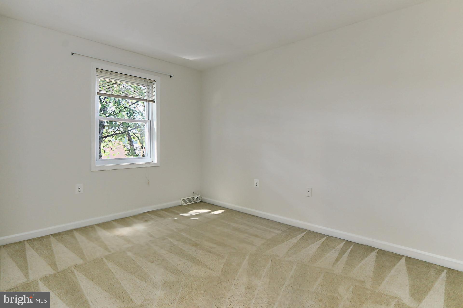 9849 Lakepointe Drive Burke, VA 22015 - Photo 16 of 27 Bedroom #2