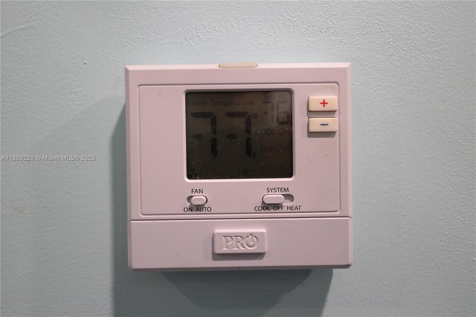 524 Northeast 27th Drive Wilton Manors, FL 33334 - Photo 54 of 95 a view of washer and dryer