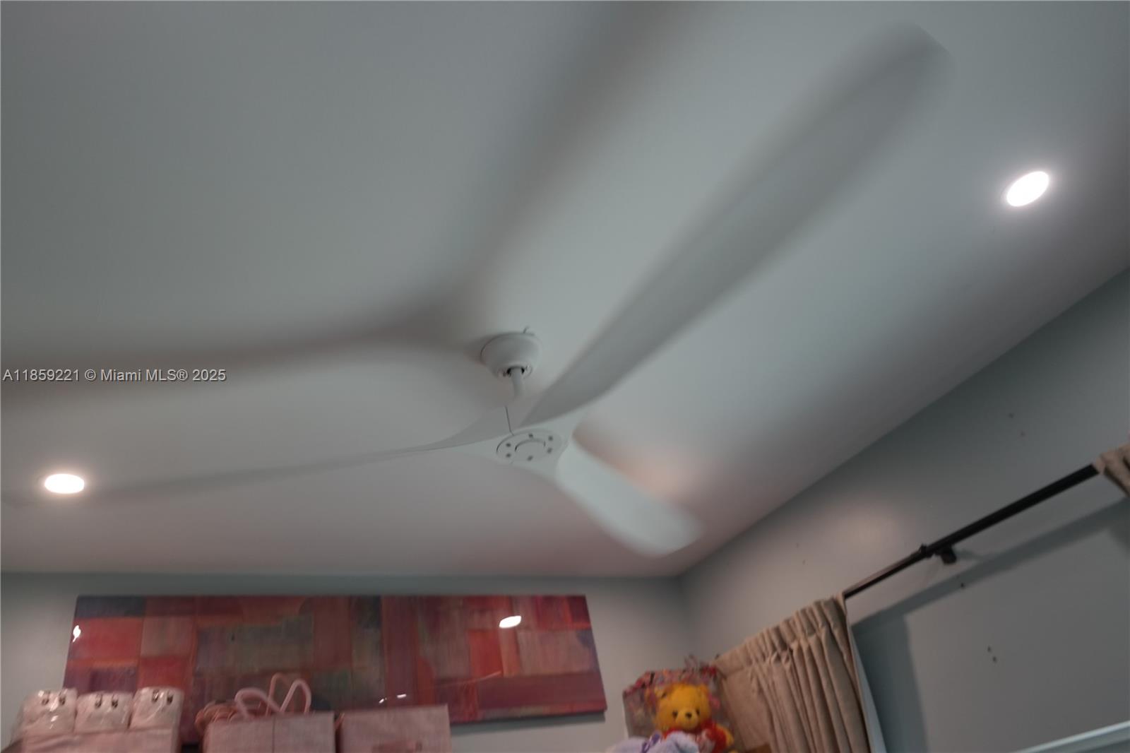 524 Northeast 27th Drive Wilton Manors, FL 33334 - Photo 84 of 95 A large, elegant ceiling fan provides perfect airflow to keep the room cool and comfortable