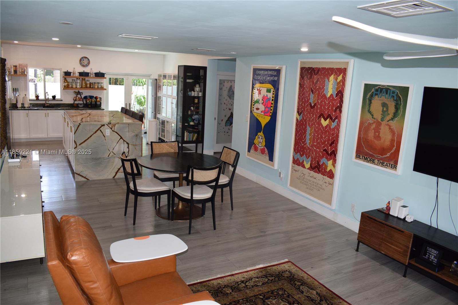 524 Northeast 27th Drive Wilton Manors, FL 33334 - Photo 89 of 95 a view of a dining room with furniture