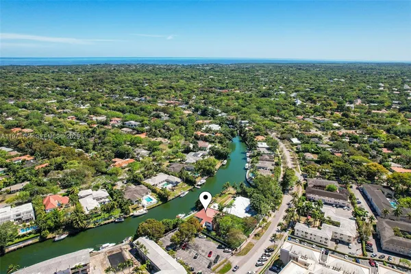 $3,000,000 | 1265 South Alhambra Circle, Unit B, Coral Gables, FL 33146