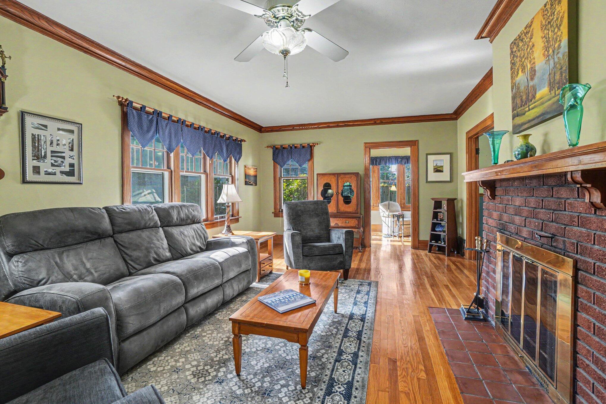 560 State Street Holland, MI 49423 - Photo 5 of 45 007_file_2342