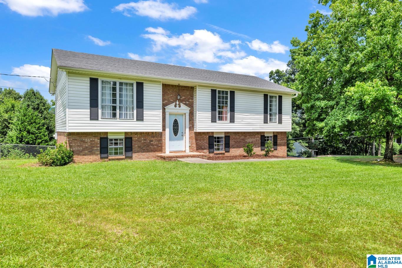 101 Pinehurst Road Trussville, AL 35173 - Photo 1 of 31