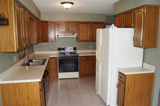 1154 North Riverwood Ranch Road Warsaw, IN 46580 - Photo 4 of 13 Gallery Image 4