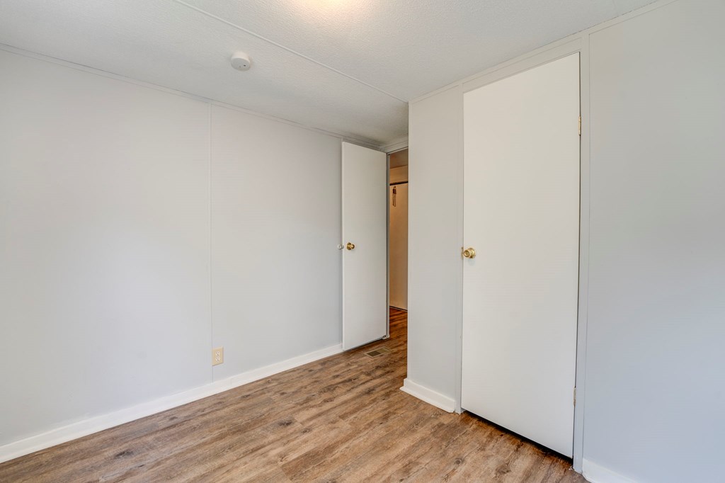 4832 Tibbs Bridge Road Southeast Dalton, GA 30721 - Photo 16 of 24 Gallery Image 16