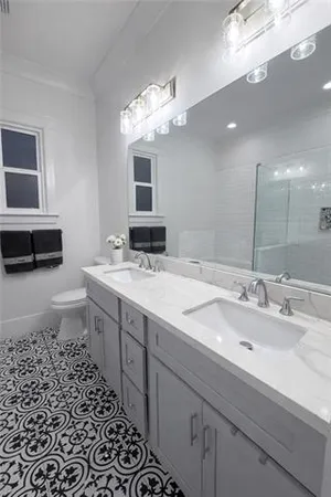 $320,000 | 2408 Lloyds Avenue, Chalmette, LA 70043