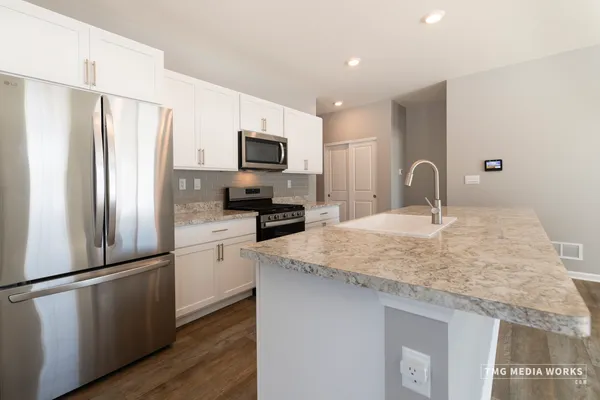 $325,000 | 1175 Sonoma Court, Pingree Grove, IL 60140