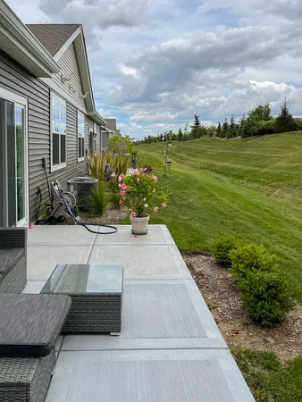 $325,000 | 1175 Sonoma Court, Pingree Grove, IL 60140