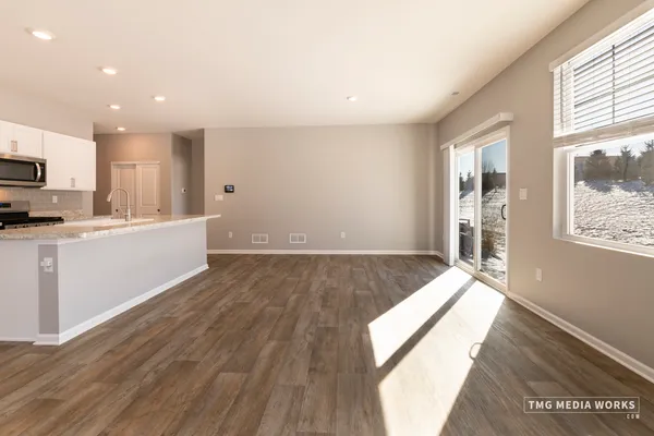 $325,000 | 1175 Sonoma Court, Pingree Grove, IL 60140