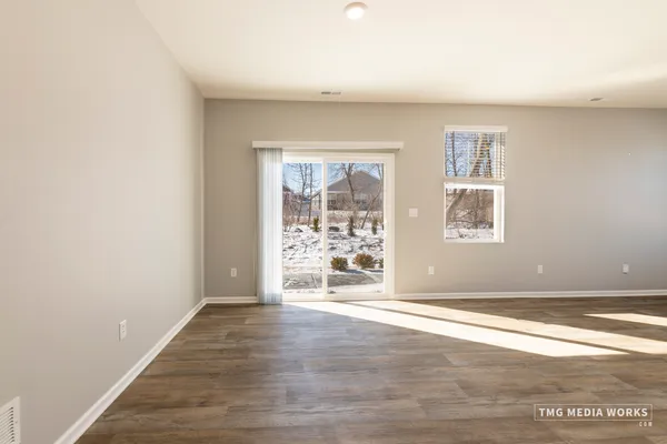 $325,000 | 1175 Sonoma Court, Pingree Grove, IL 60140