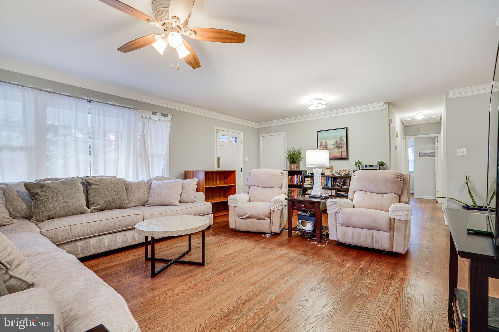 1116 Young Place Frederick, MD 21702 - Photo 10 of 31 Lots of Natural Light