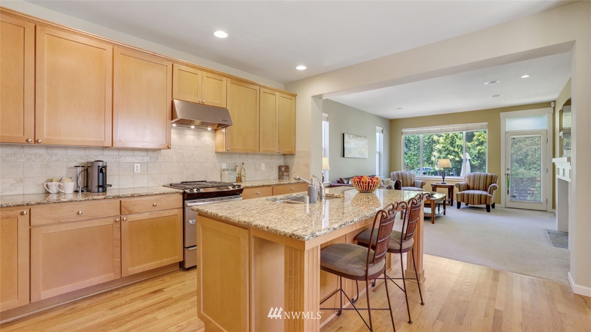 5400 Northeast 6th Court Renton, WA 98059 - Photo 12 of 38 Gallery Image 12