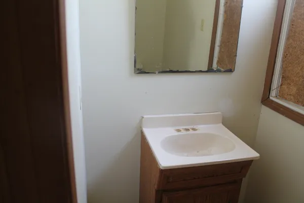 $59,900 | 610 West Cherry Street, Unit 2, Carbondale, IL 62901