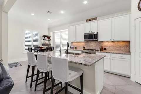 $560,000 | 251 Soaring Pines Place, Montgomery, TX 77316