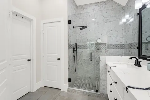 $560,000 | 251 Soaring Pines Place, Montgomery, TX 77316