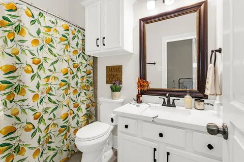 $560,000 | 251 Soaring Pines Place, Montgomery, TX 77316