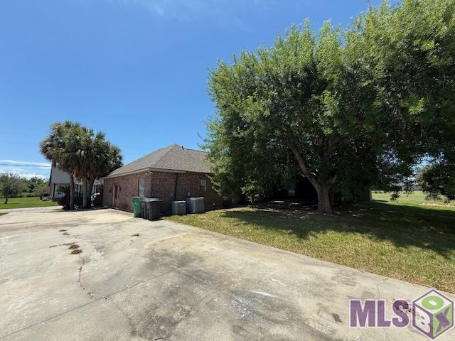 290 West 86th Street Cut Off, LA 70345 - Photo 4 of 23