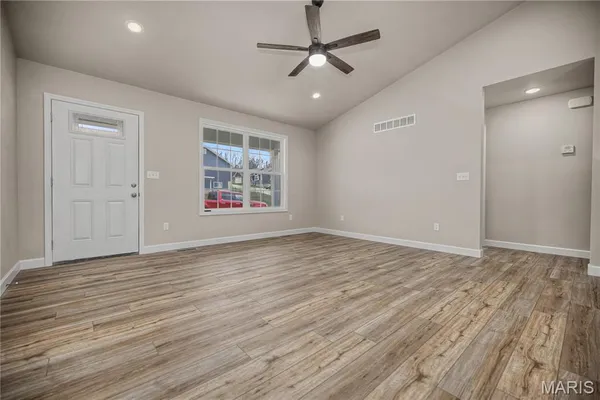 $314,500 | 614 T-Box Drive, St. Clair, MO 63077