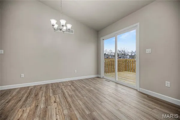 $314,500 | 614 T-Box Drive, St. Clair, MO 63077