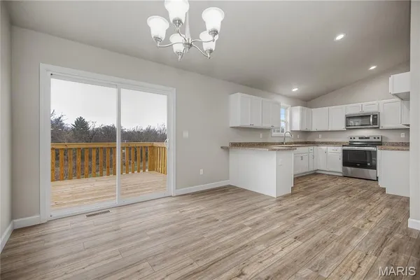 $314,500 | 614 T-Box Drive, St. Clair, MO 63077