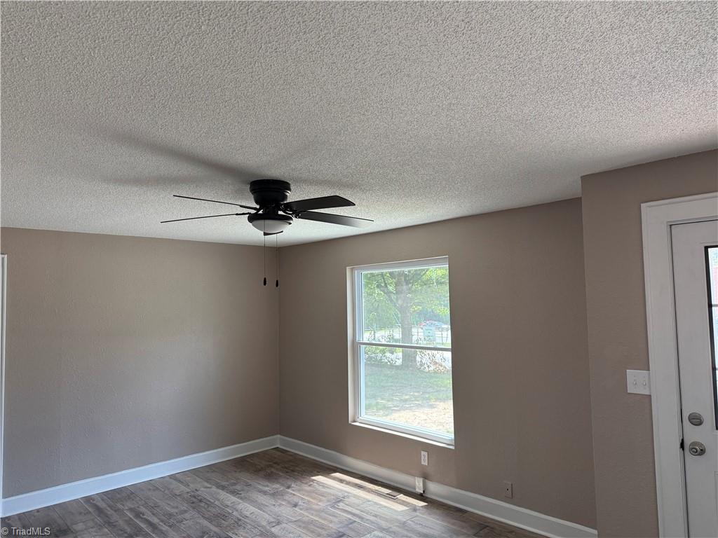 101 Albertson Road Thomasville, NC 27360 - Photo 3 of 11 Gallery Image 3