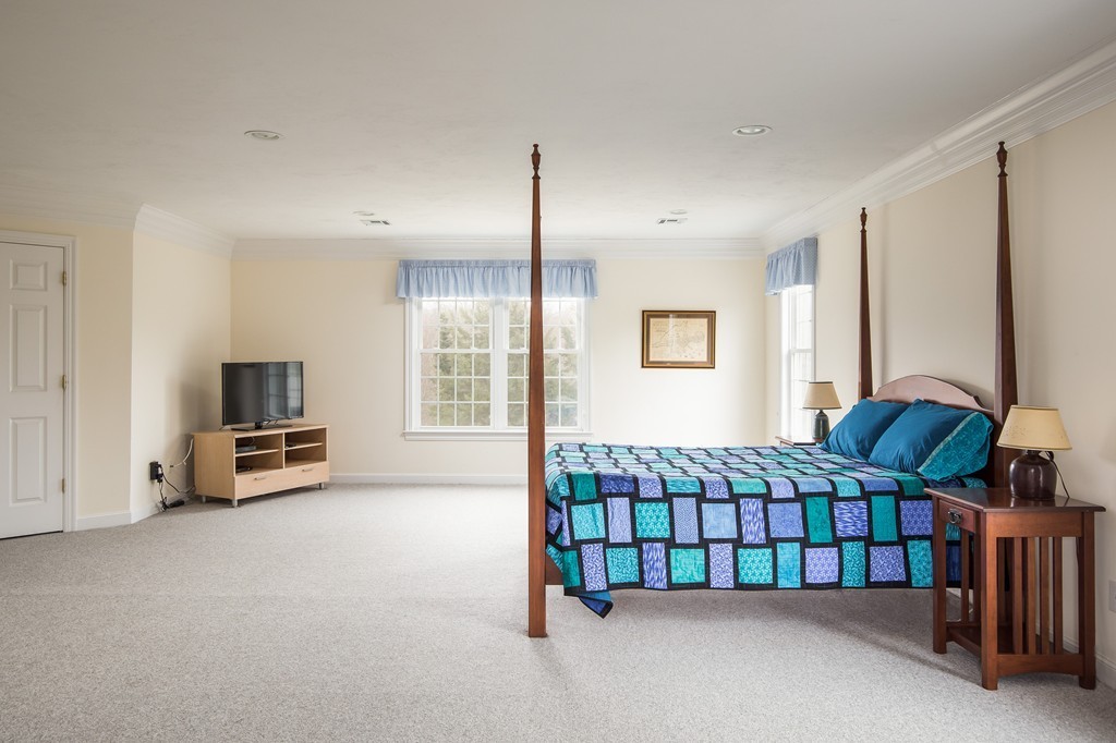 15 Smith Road Hopkinton, MA 01748 - Photo 17 of 30 Gallery Image 17