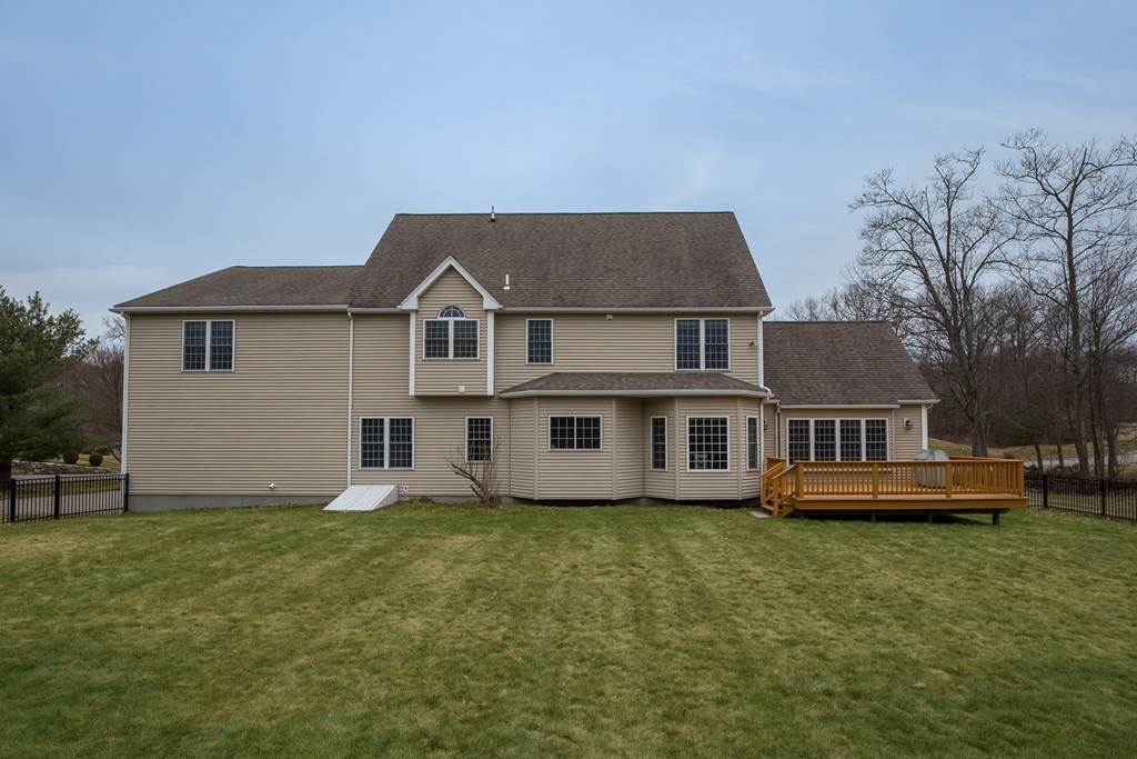 15 Smith Road Hopkinton, MA 01748 - Photo 28 of 30 Gallery Image 28