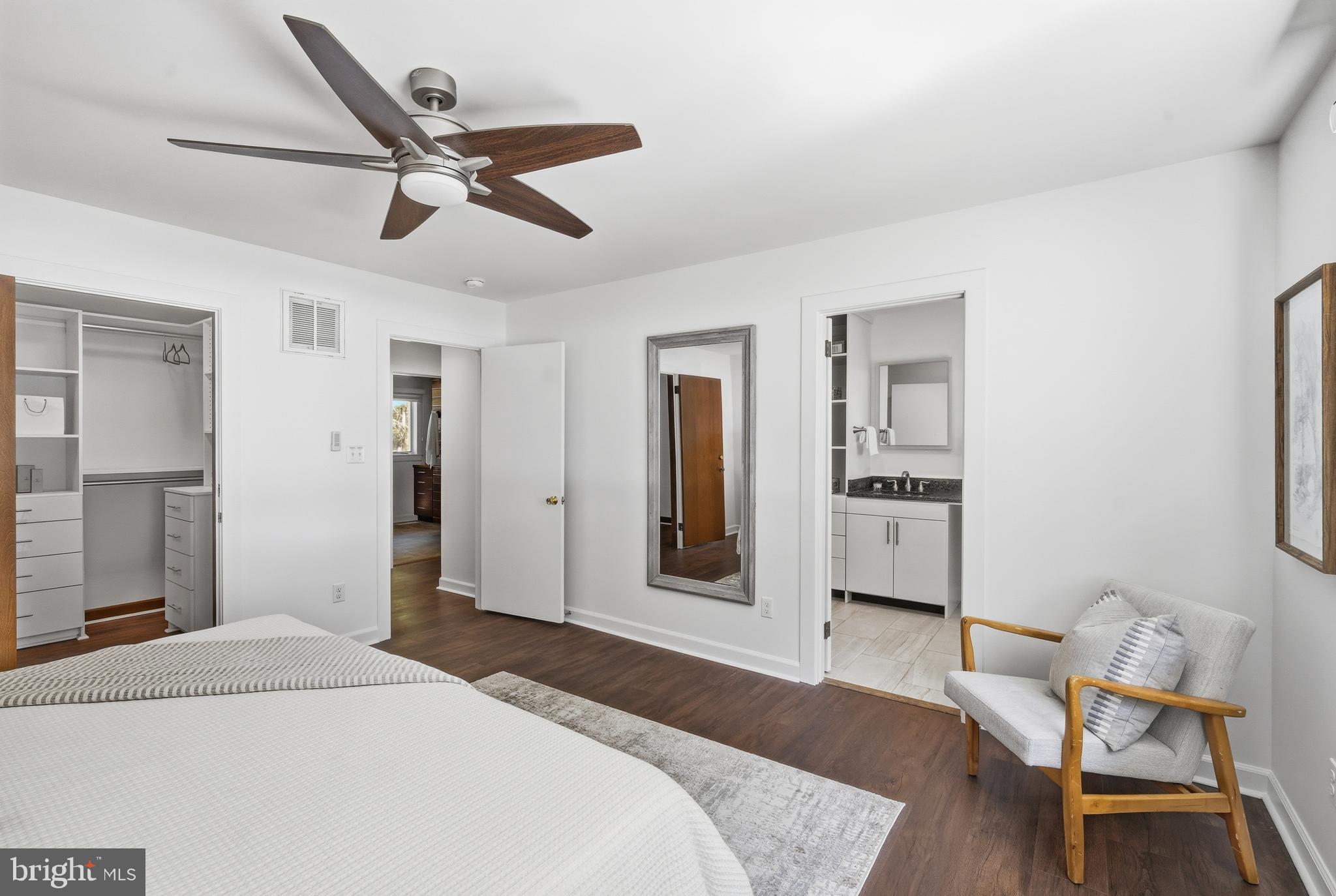 26279 Deep Water Harbor Road Easton, MD 21601 - Photo 23 of 51 Primary Bedroom
