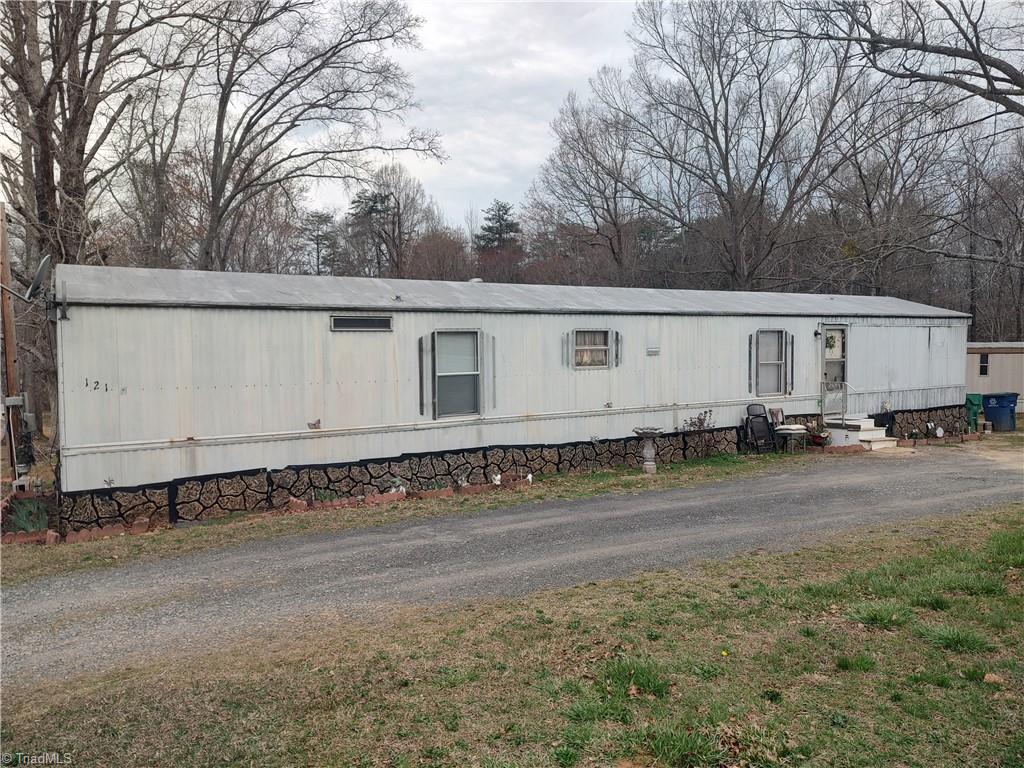 116 Westerly Park Road Eden, NC 27288 - Photo 3 of 14 Gallery Image 3