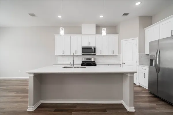 $389,000 | 231 McCormick Street, Columbus, TX 78934