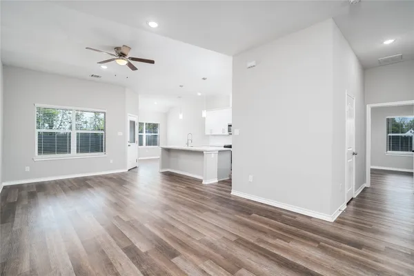 $389,000 | 231 McCormick Street, Columbus, TX 78934