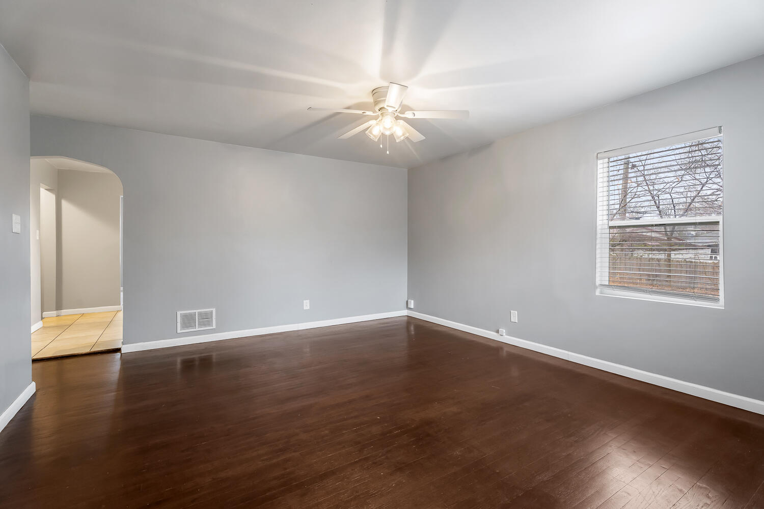 6400 Ash Avenue Gary, IN 46403 - Photo 5 of 35 1500x1000