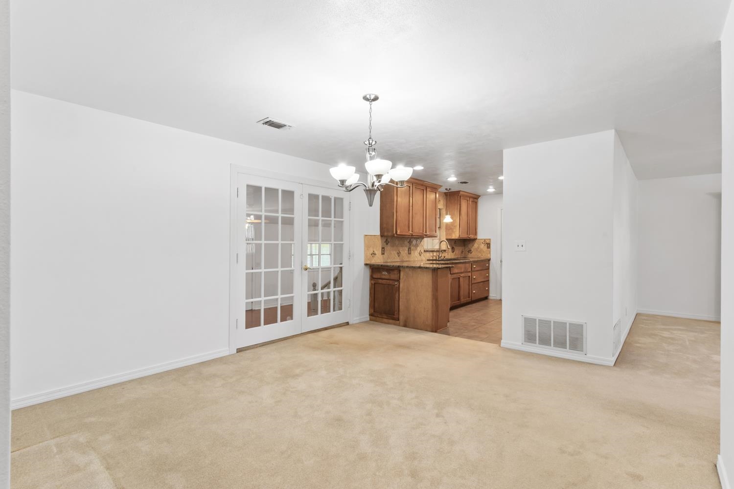 321 Robin Road Pensacola, FL 32514 - Photo 12 of 40 Gallery Image 12