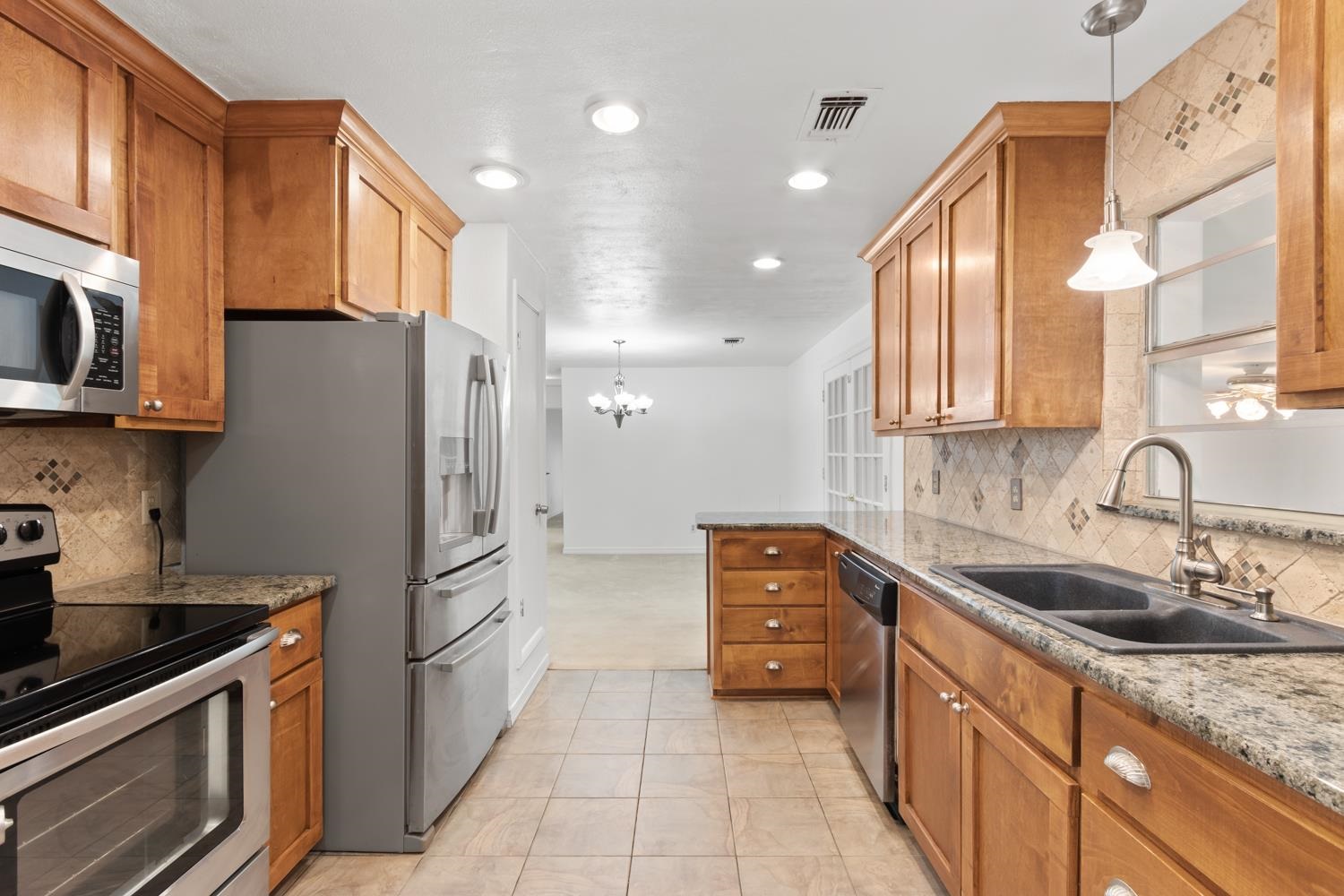 321 Robin Road Pensacola, FL 32514 - Photo 15 of 40 Gallery Image 15