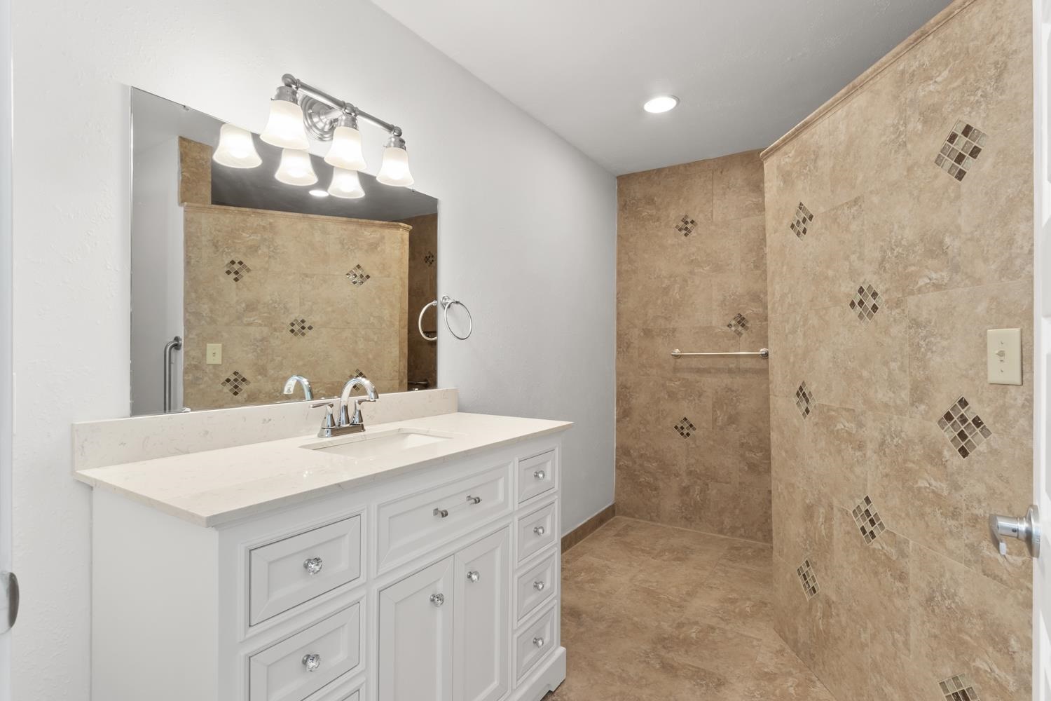 321 Robin Road Pensacola, FL 32514 - Photo 20 of 40 Gallery Image 20
