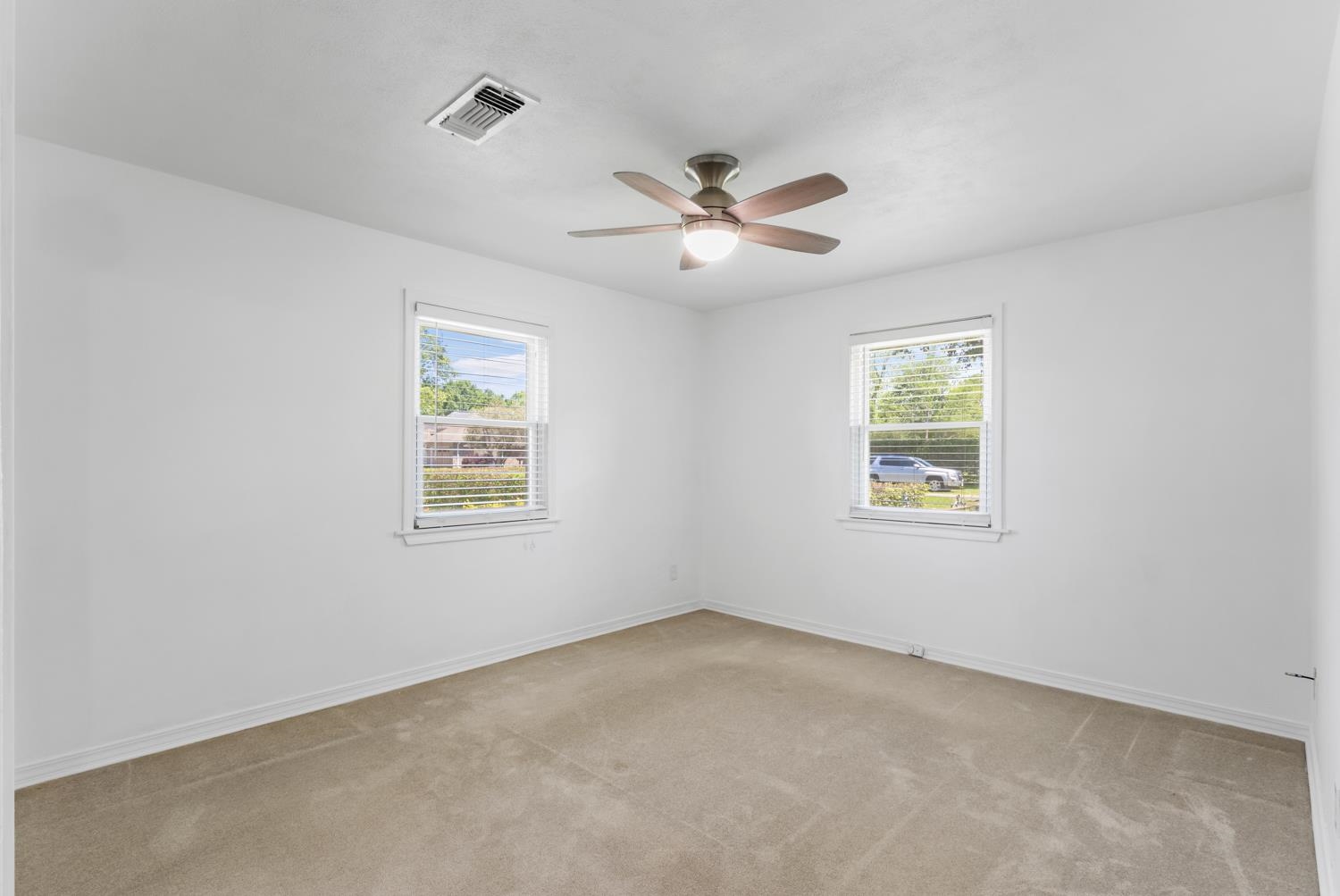 321 Robin Road Pensacola, FL 32514 - Photo 23 of 40 Gallery Image 23
