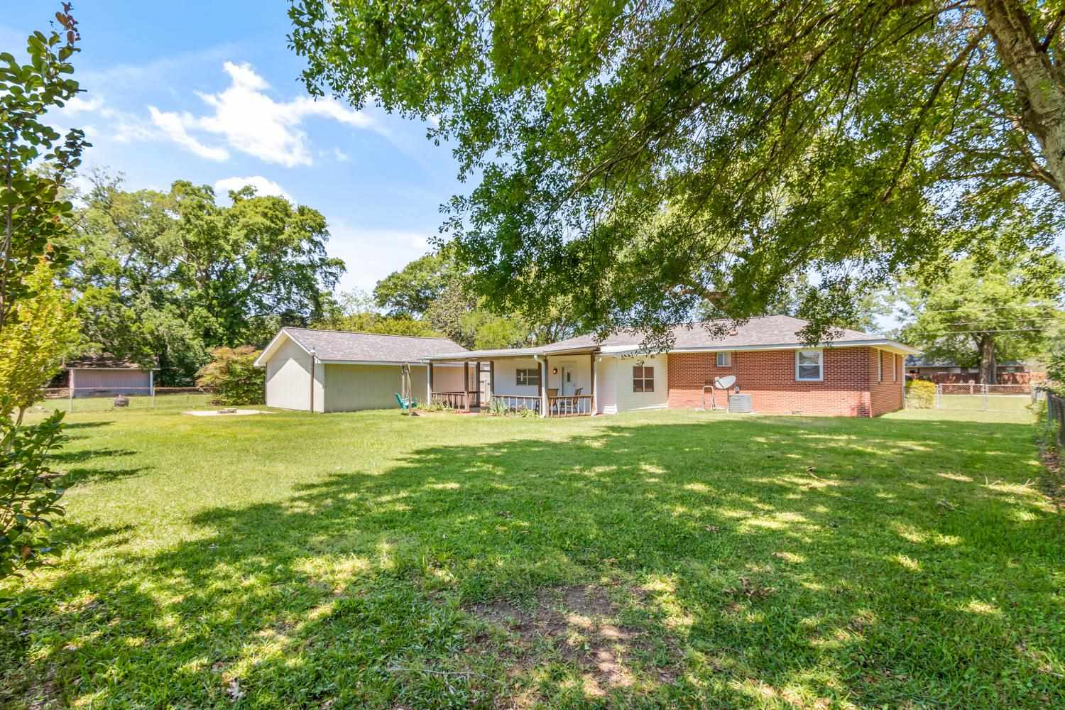 321 Robin Road Pensacola, FL 32514 - Photo 36 of 40 Gallery Image 36