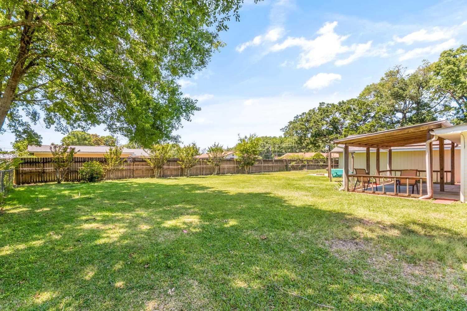 321 Robin Road Pensacola, FL 32514 - Photo 37 of 40 Gallery Image 37