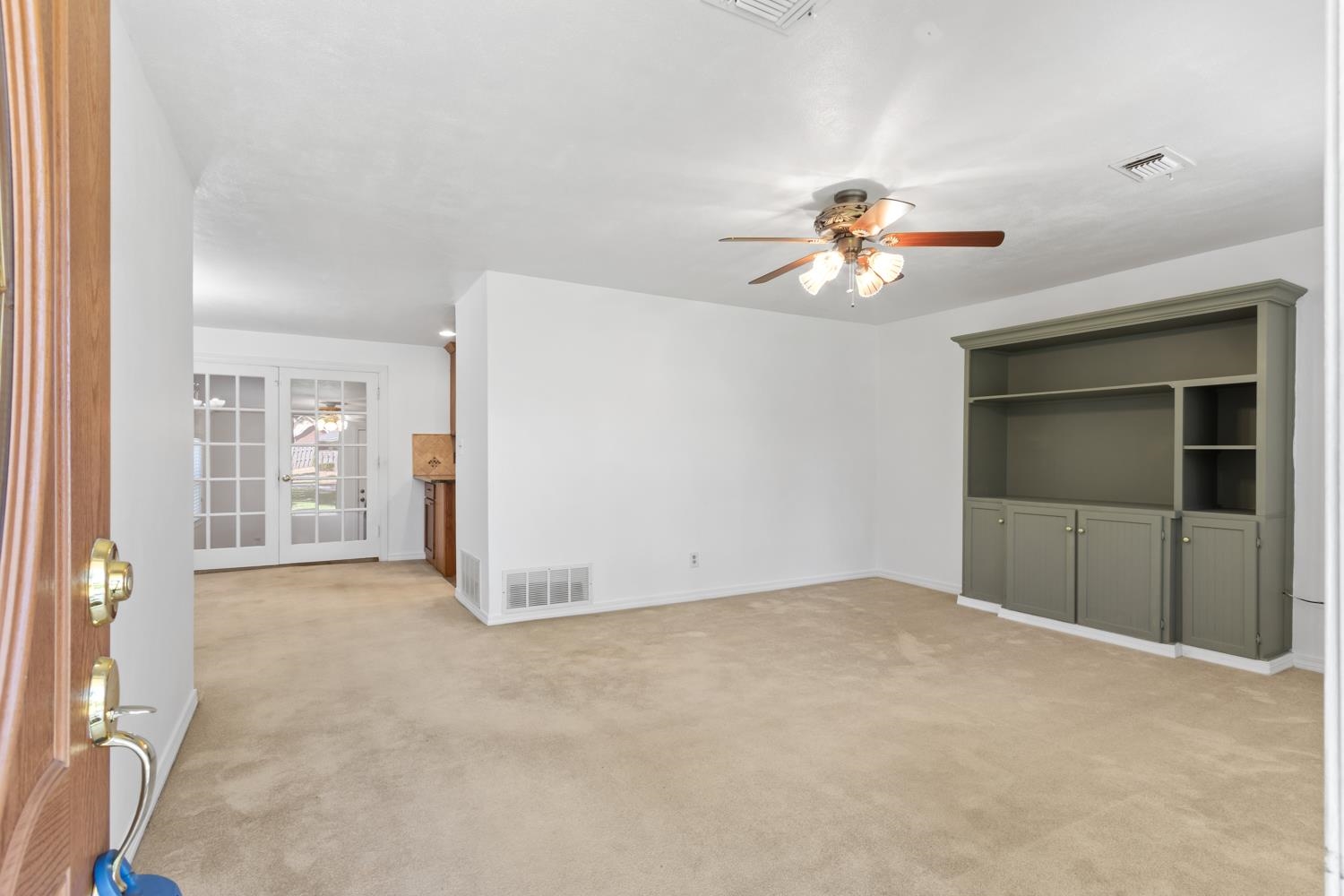 321 Robin Road Pensacola, FL 32514 - Photo 6 of 40 Gallery Image 6