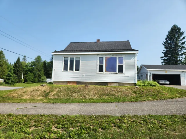 $89,900 | 5 Thomas Road, Woodland, ME 04736