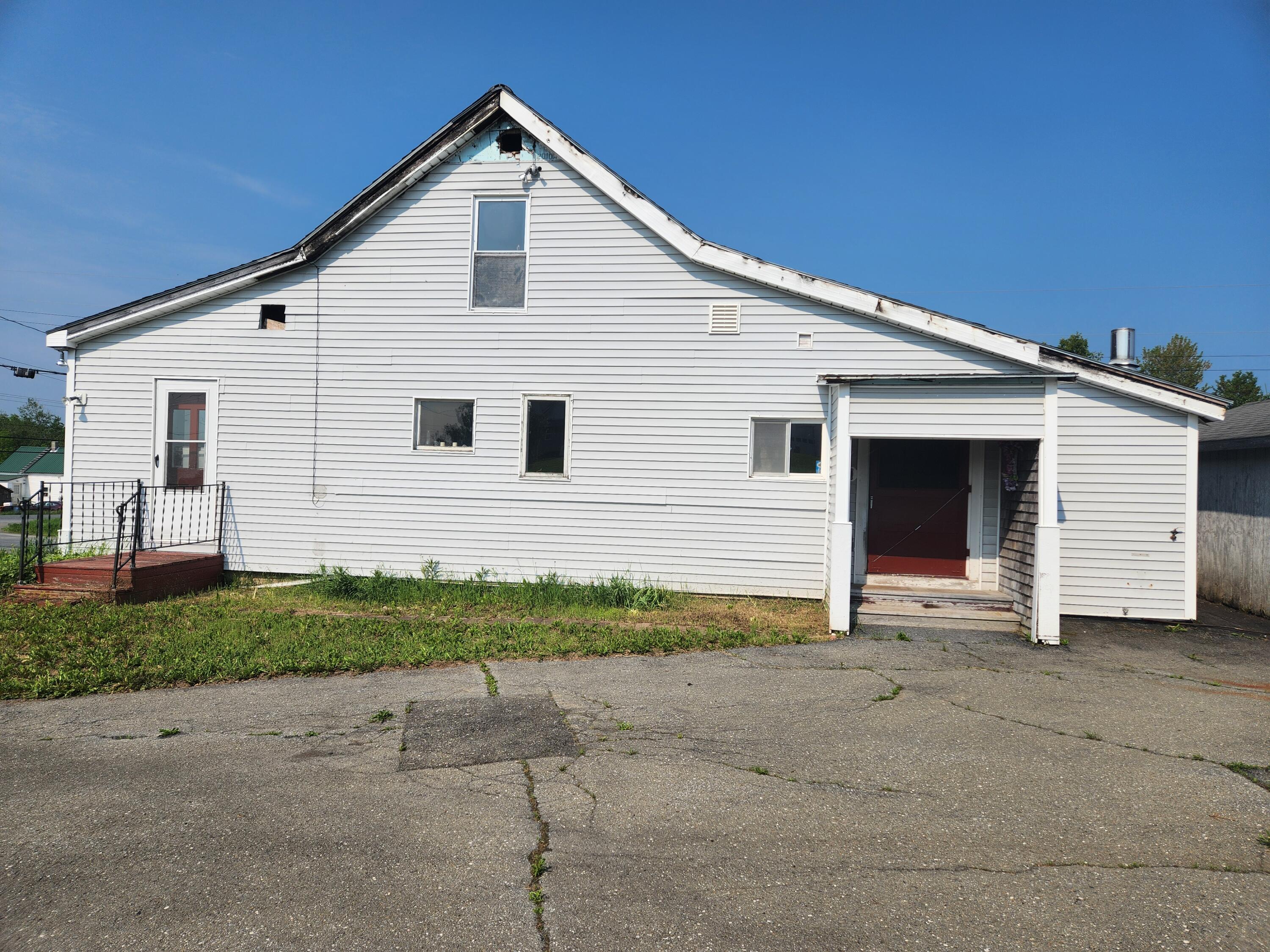 5 Thomas Road Woodland, ME 04736 - Photo 3 of 6 Entry