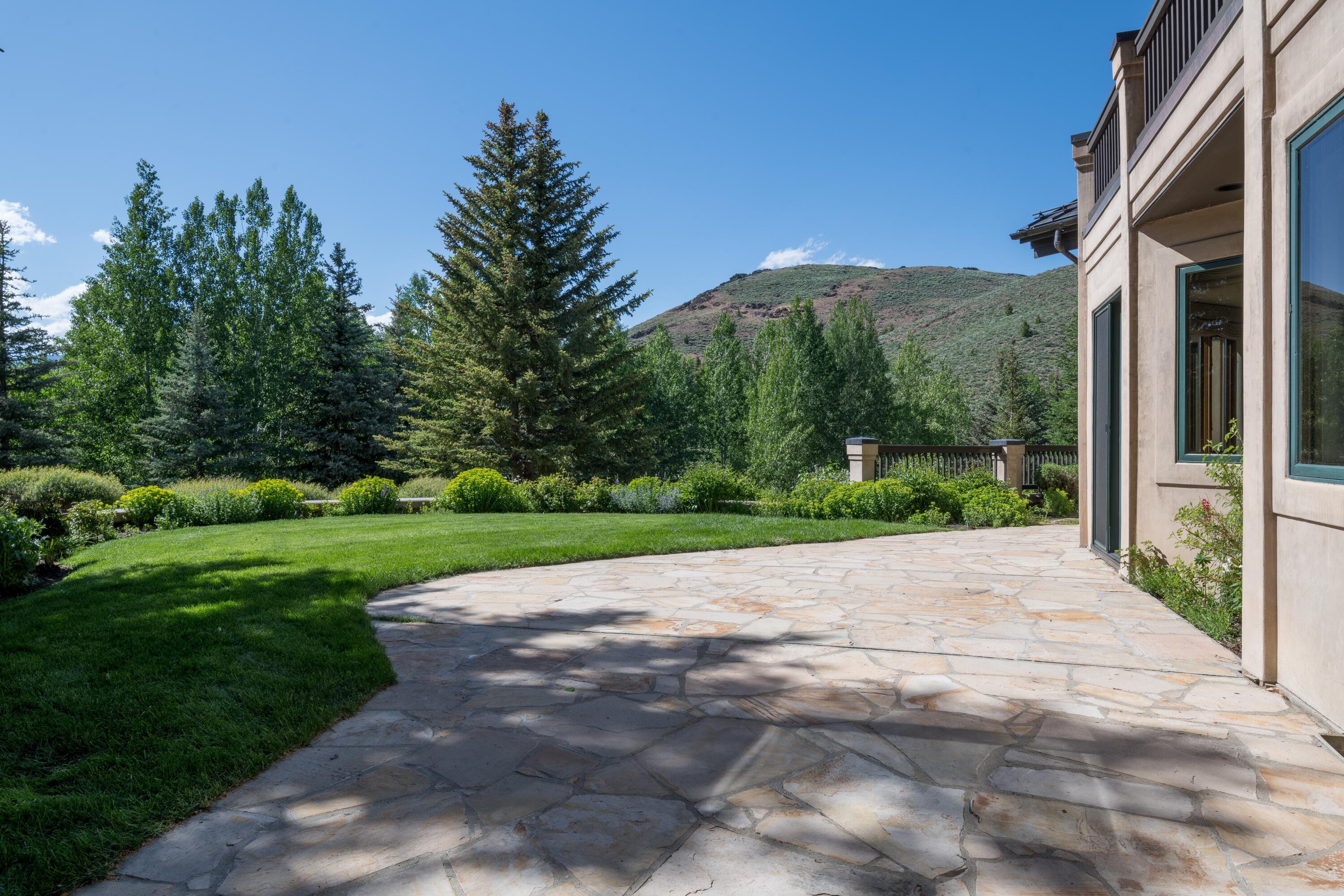 160 Telemark Road Ketchum, ID 83340 - Photo 36 of 45 Patio