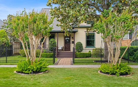 $1,595,000 | 1633 Arlington Street, Houston, TX 77008