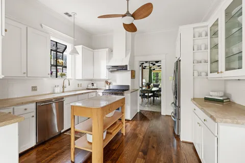 $1,595,000 | 1633 Arlington Street, Houston, TX 77008