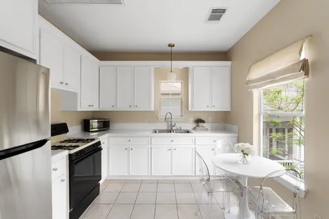 $1,595,000 | 1633 Arlington Street, Houston, TX 77008